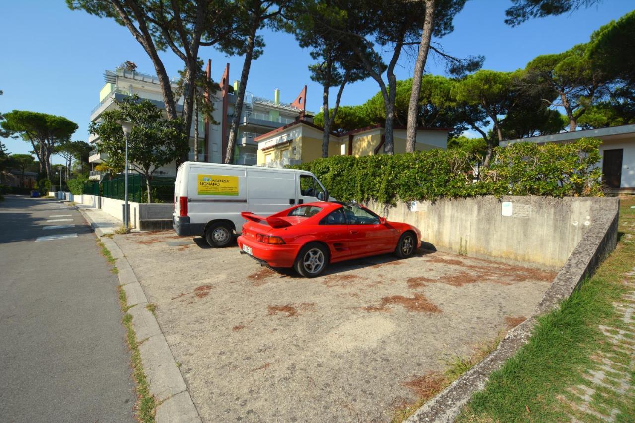 Flat In Lignano Pineta Leilighet Lignano Sabbiadoro Eksteriør bilde