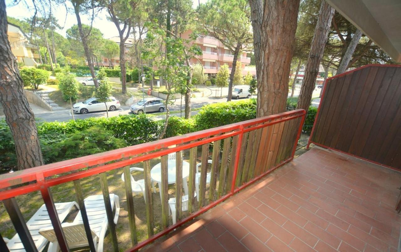 Flat In Lignano Pineta Leilighet Lignano Sabbiadoro Eksteriør bilde